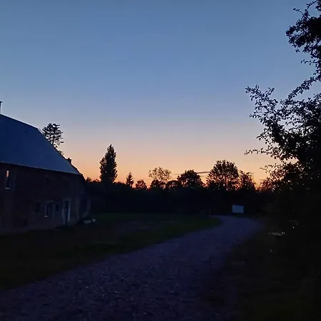 Memory 44' Bed and Breakfast Auxais